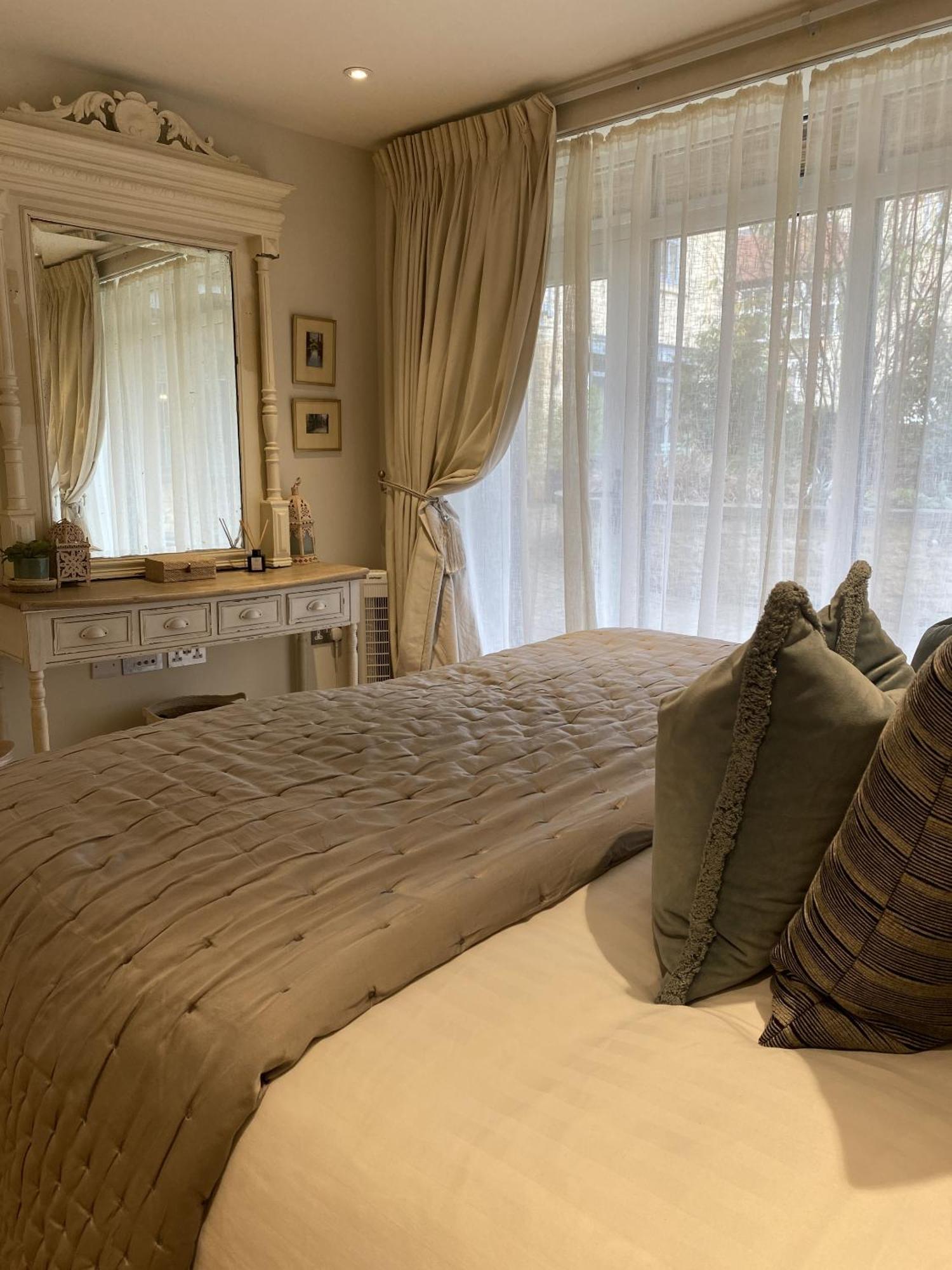 Walcot Yard With Parking, Bath Keys Apartment Екстериор снимка
