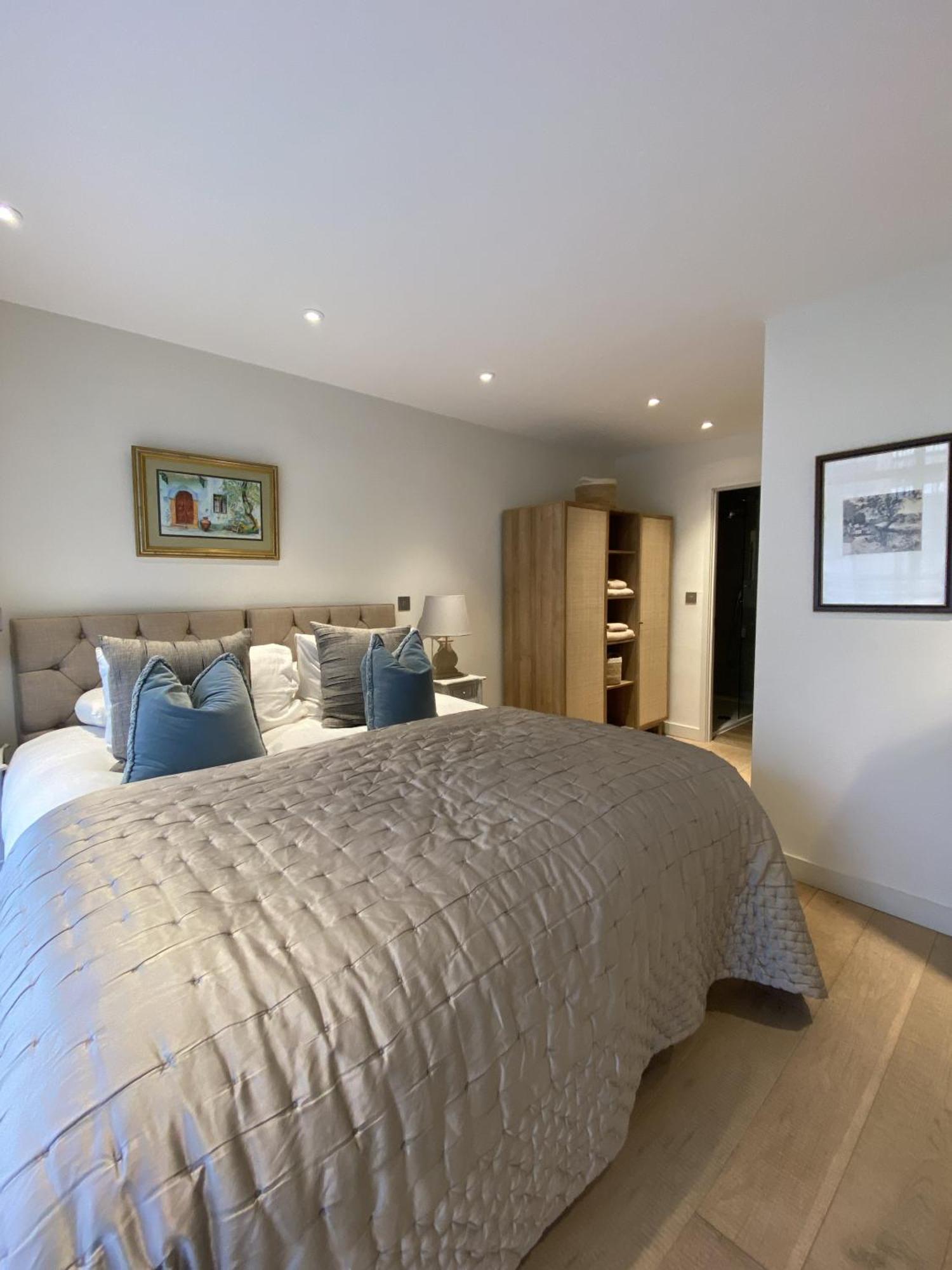 Walcot Yard With Parking, Bath Keys Apartment Екстериор снимка