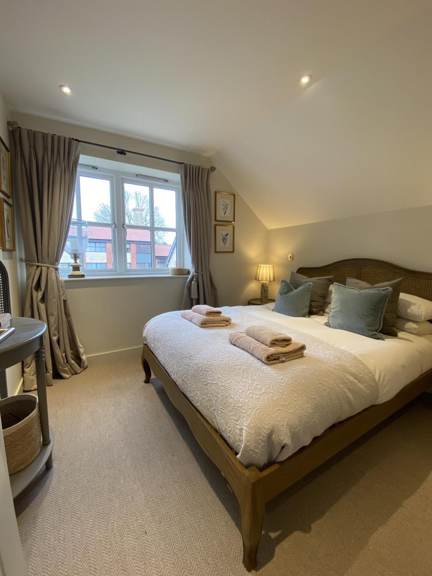 Walcot Yard With Parking, Bath Keys Apartment Екстериор снимка