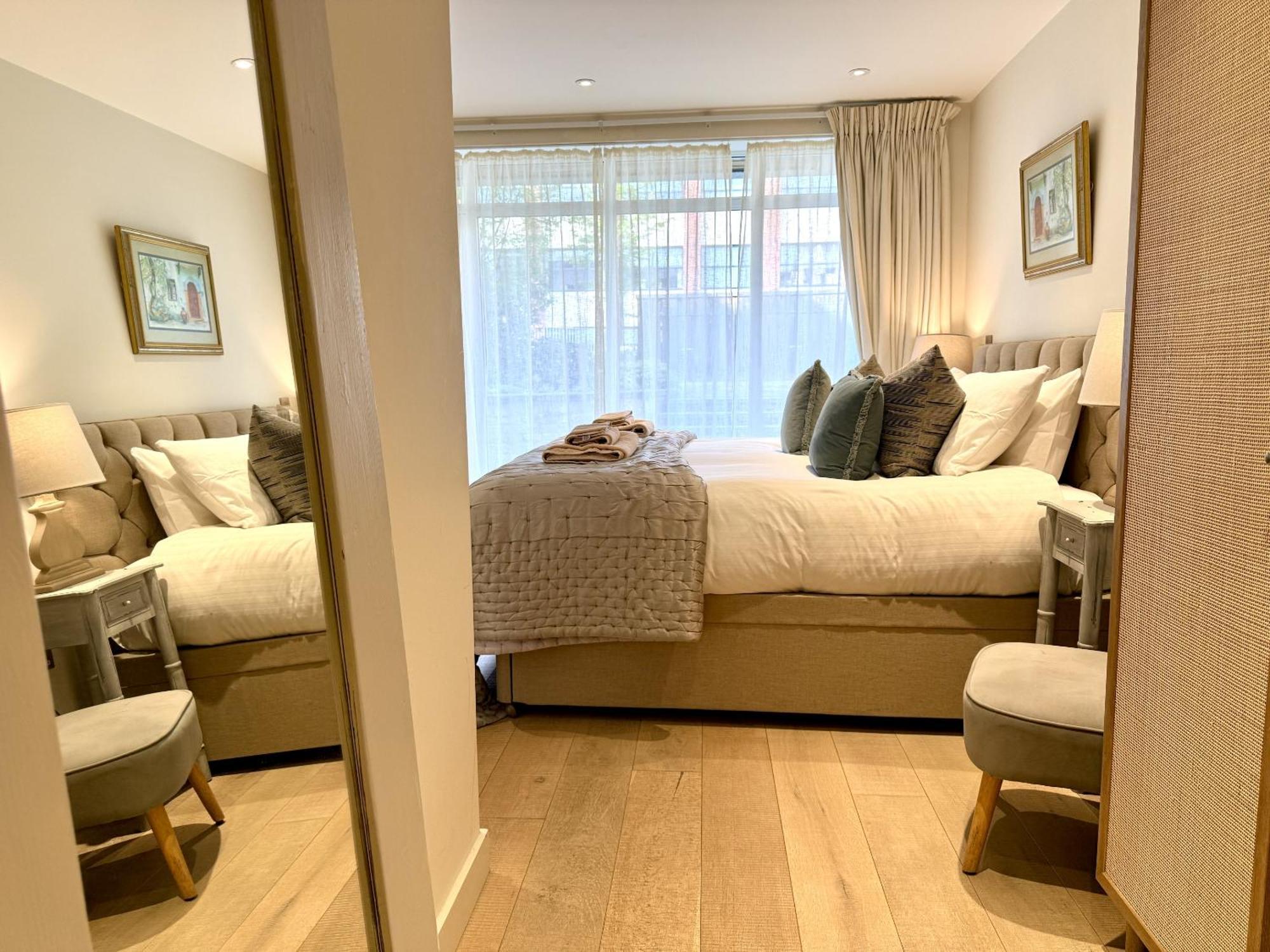 Walcot Yard With Parking, Bath Keys Apartment Екстериор снимка