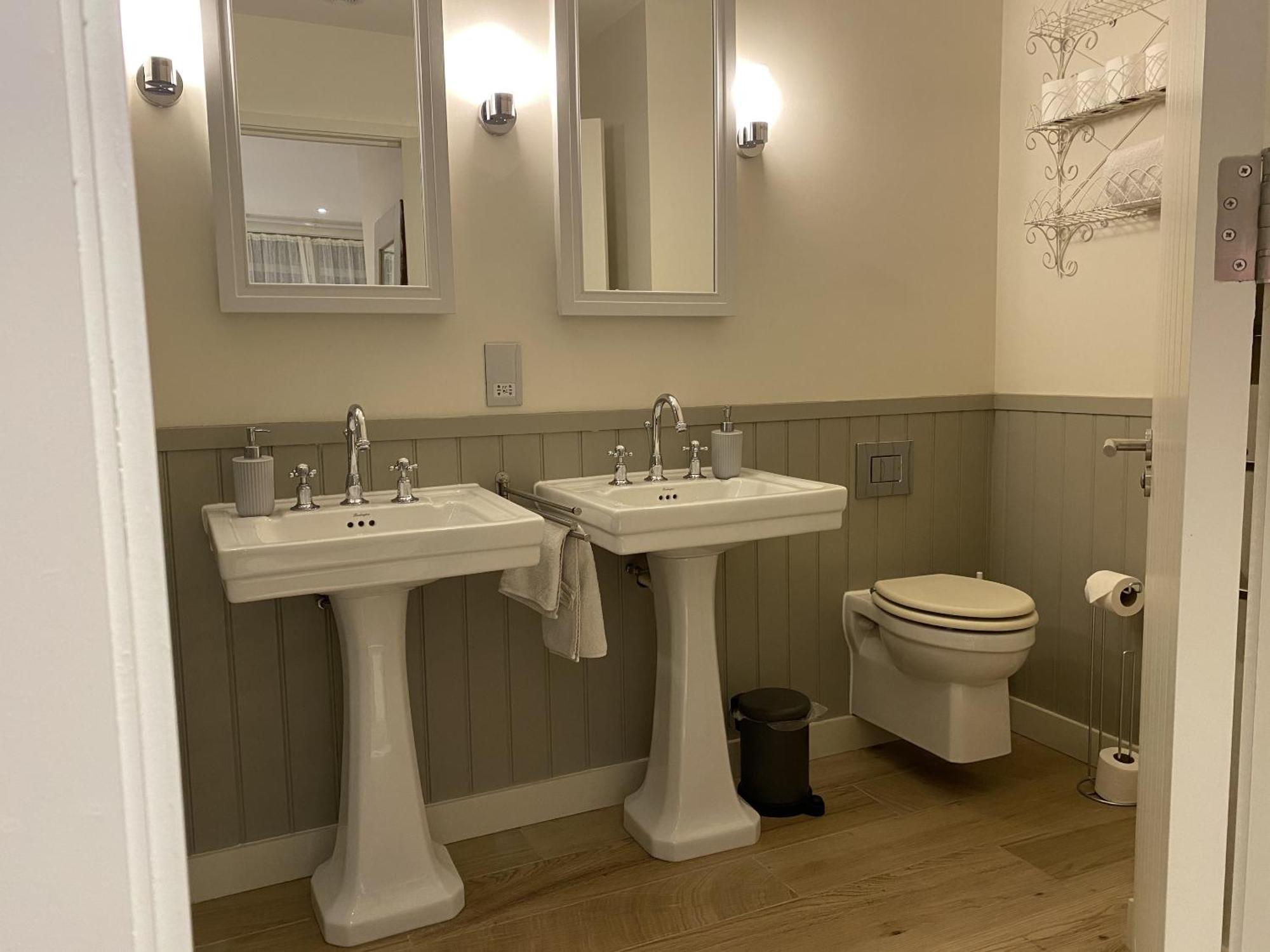 Walcot Yard With Parking, Bath Keys Apartment Екстериор снимка